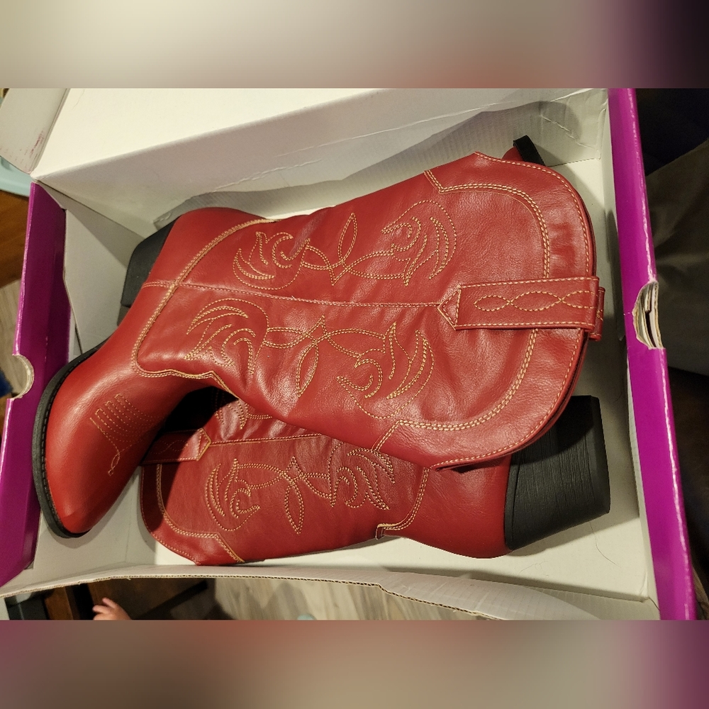 RAMPAGE - Women's Red Cowgirl Boots